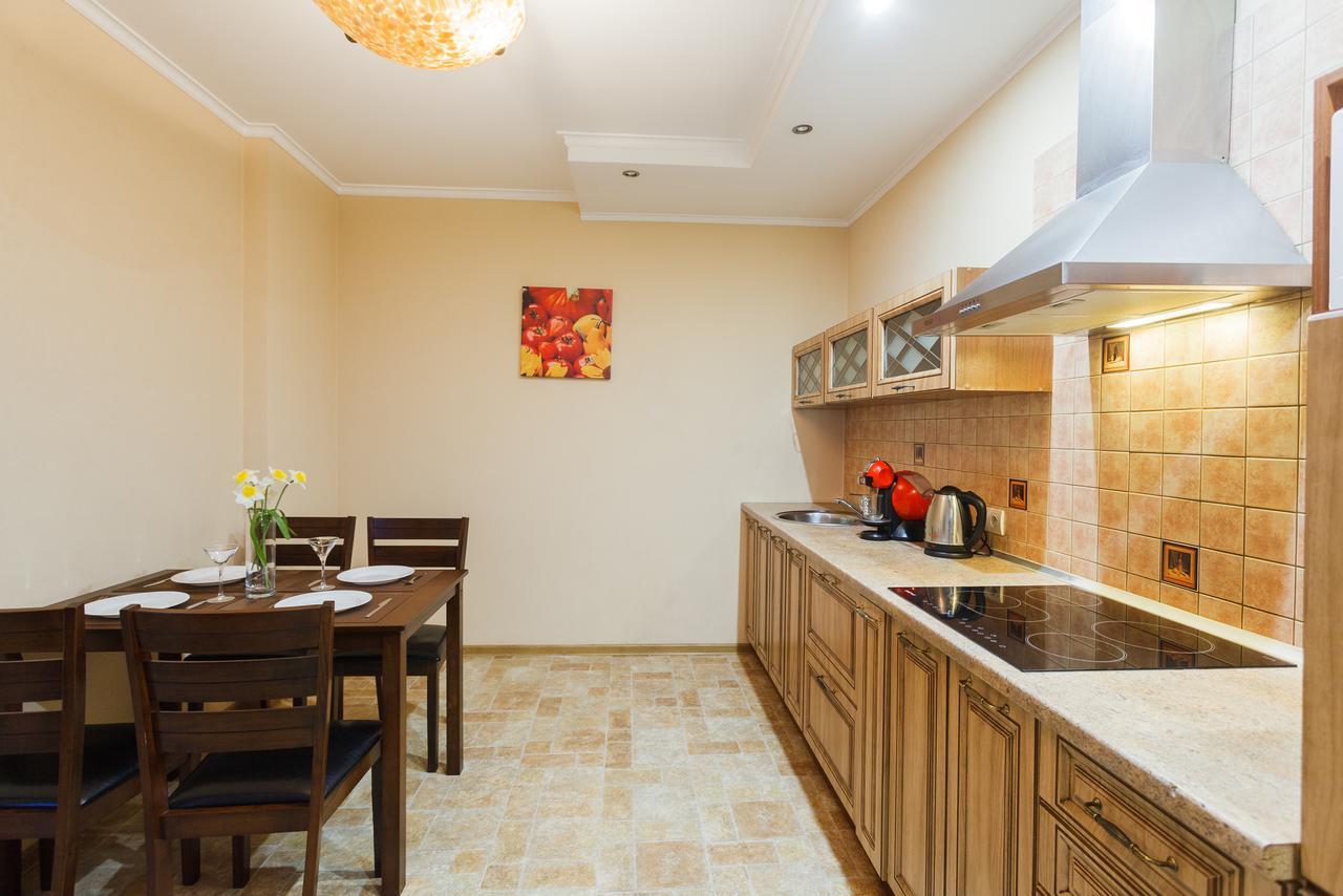 Apartment In Complex Korona On Knyazhyi Zaton 21 เคียฟ ภายนอก รูปภาพ