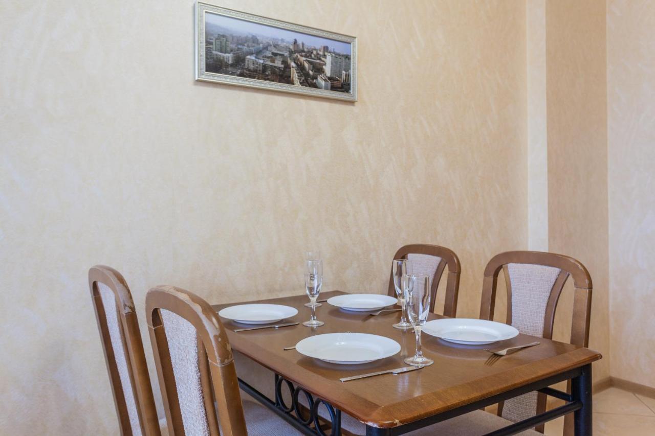 Apartment In Complex Korona On Knyazhyi Zaton 21 เคียฟ ภายนอก รูปภาพ