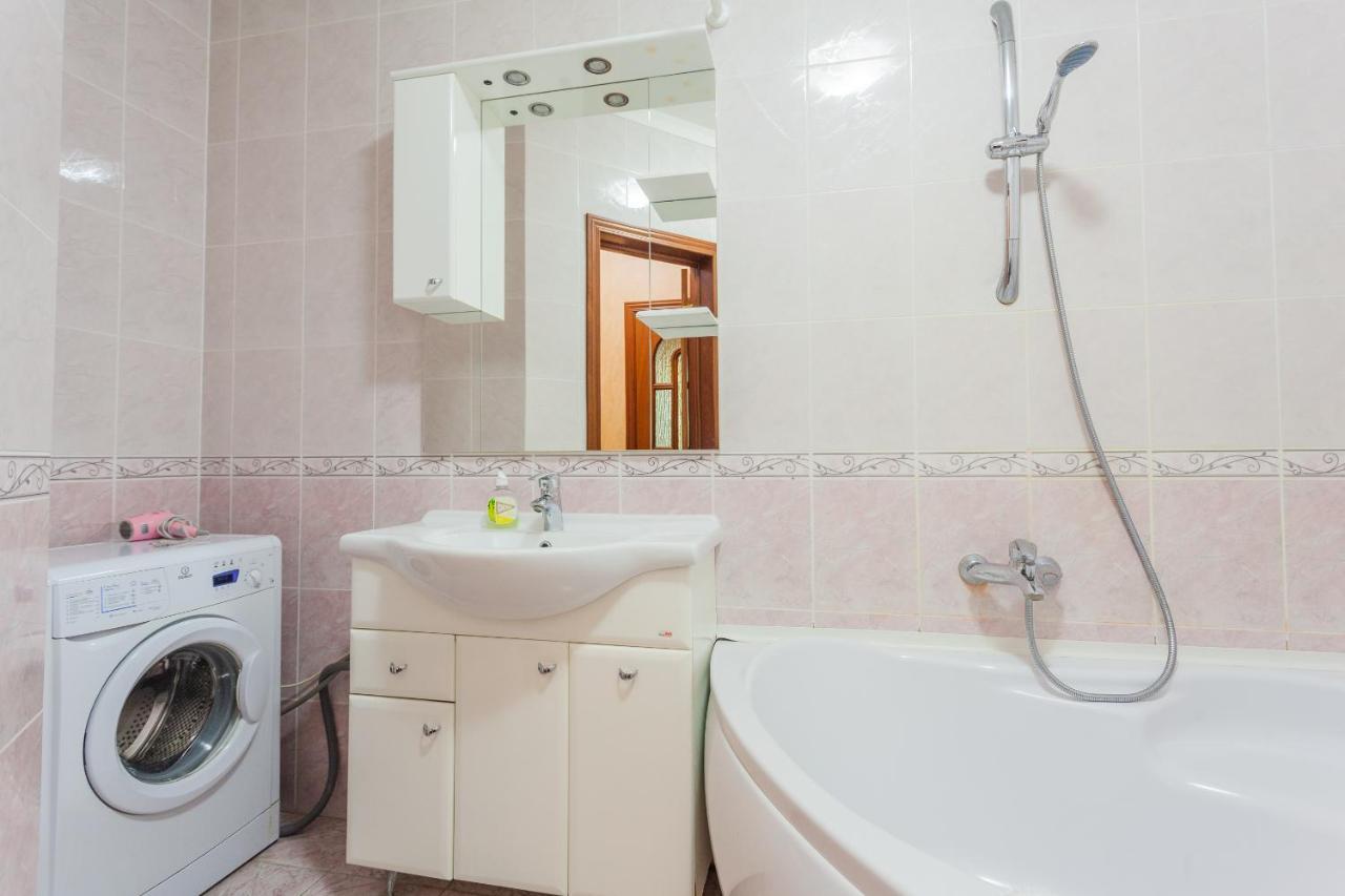 Apartment In Complex Korona On Knyazhyi Zaton 21 เคียฟ ภายนอก รูปภาพ